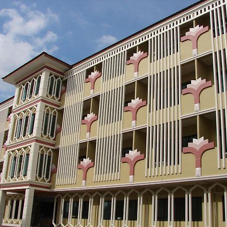 Poonsook Phitsanulok Hotel Sha Plus Extérieur photo