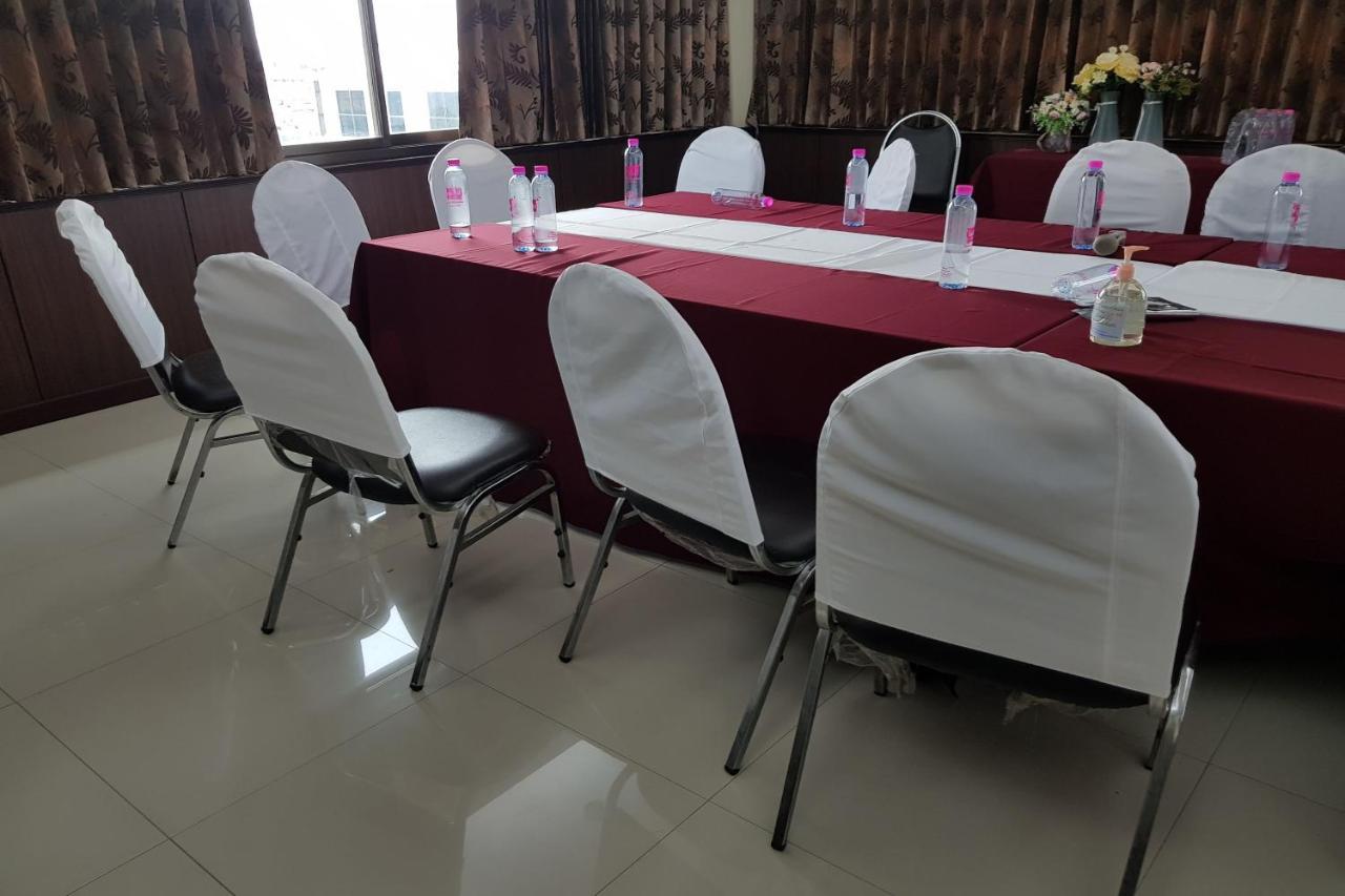 Poonsook Phitsanulok Hotel Sha Plus Extérieur photo