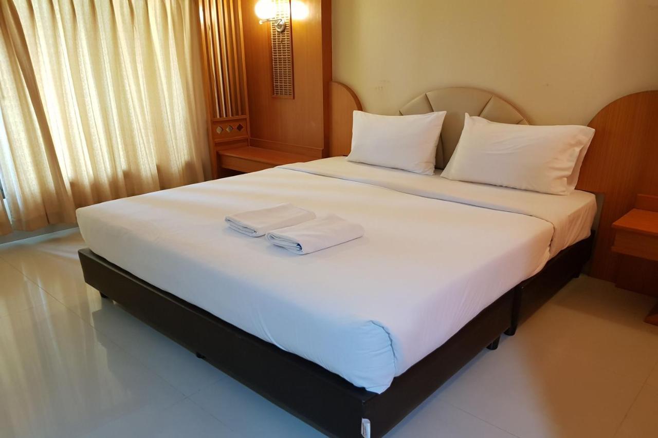 Poonsook Phitsanulok Hotel Sha Plus Extérieur photo