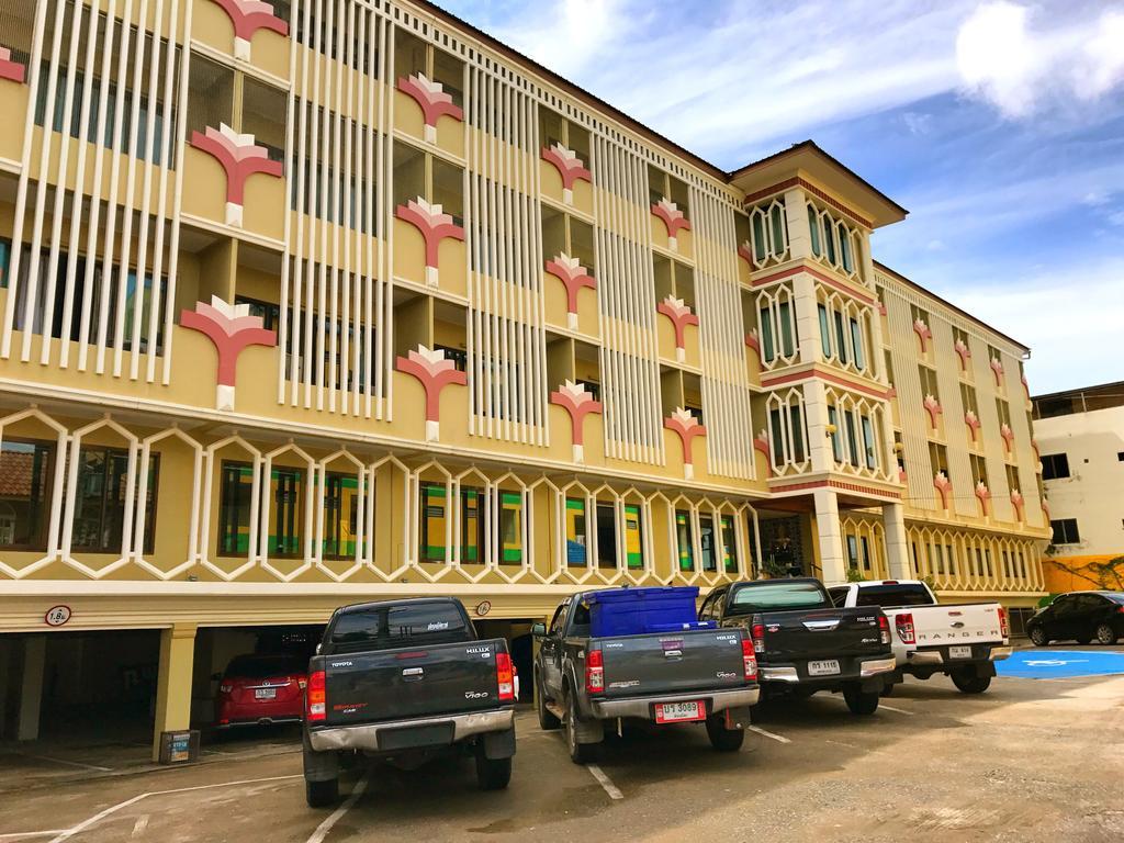 Poonsook Phitsanulok Hotel Sha Plus Extérieur photo